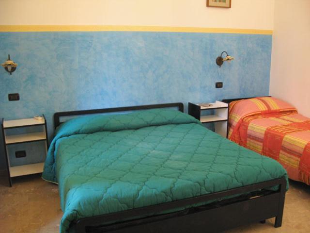 Mare Blu Bed & Breakfast Gioiosa Marea Bilik gambar