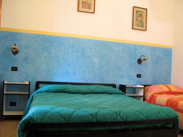 Mare Blu Bed & Breakfast Gioiosa Marea Bilik gambar